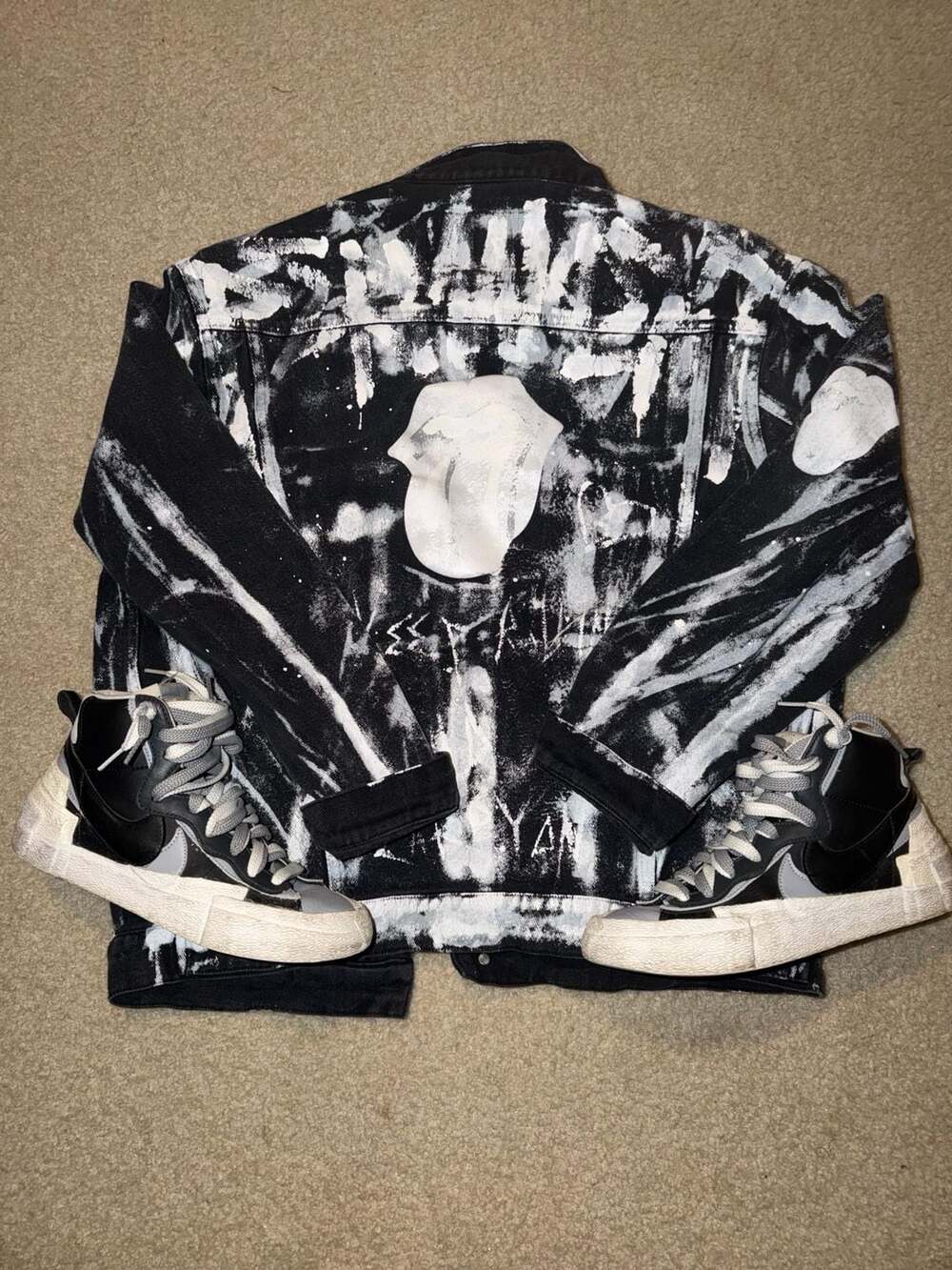 The Rolling Stones Black & White Bleached Wash Denim & Nike Sacai Blazers size 6